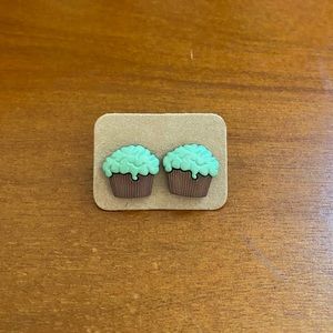 Cupcake post earrings